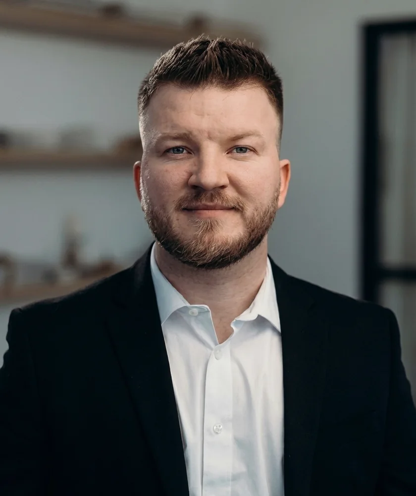 Max Kalash, Co-founder and COO at D1 Construction Group
